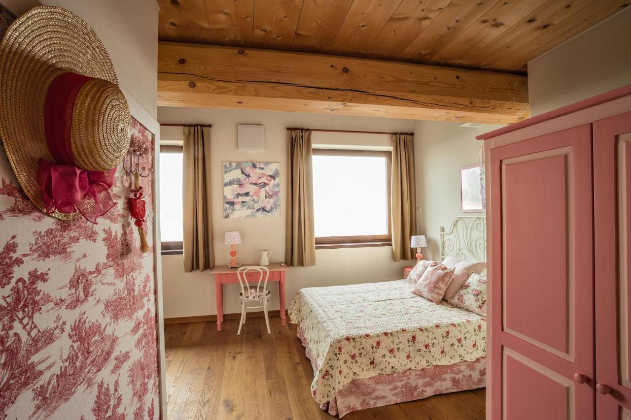 Agriturismo San Genesio Rovagnate Exteriör bild